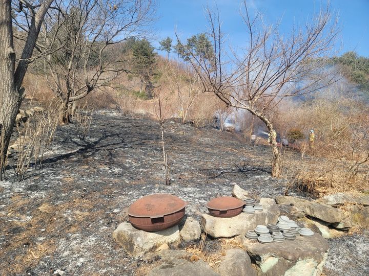 [평창=뉴시스] 불법 소각 행위가 적발돼 단속이 이뤄진 현장 모습. (사진=평창군 제공) 2026.04.02. photo@newsis.com *재판매 및 DB 금지