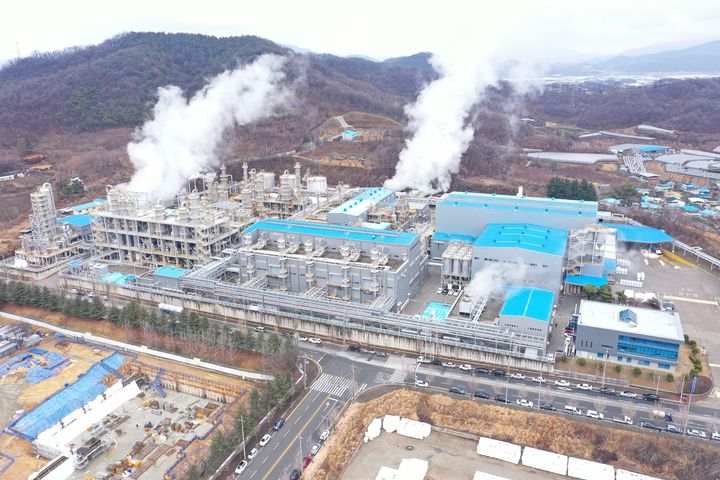 [서울=뉴시스] 코오롱인더스트리 김천 3공장 모습. (사진=코오롱인더스트리 제공) 2026.04.02 photo@newsis.com *재판매 및 DB 금지