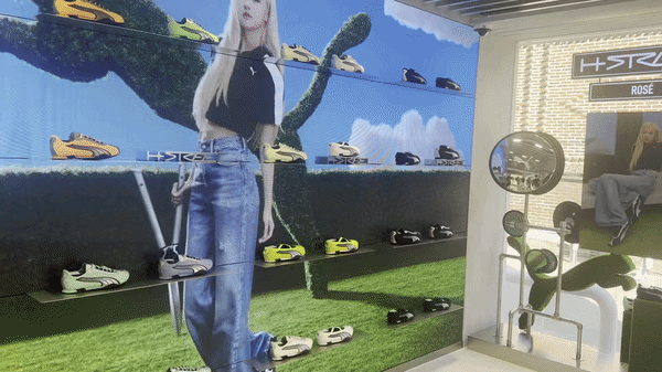 [서울=뉴시스] 푸마 스니커즈 특화 매장 '스니커 박스(SNKR BX) 매장. (사진=뉴시스) *재판매 및 DB 금지