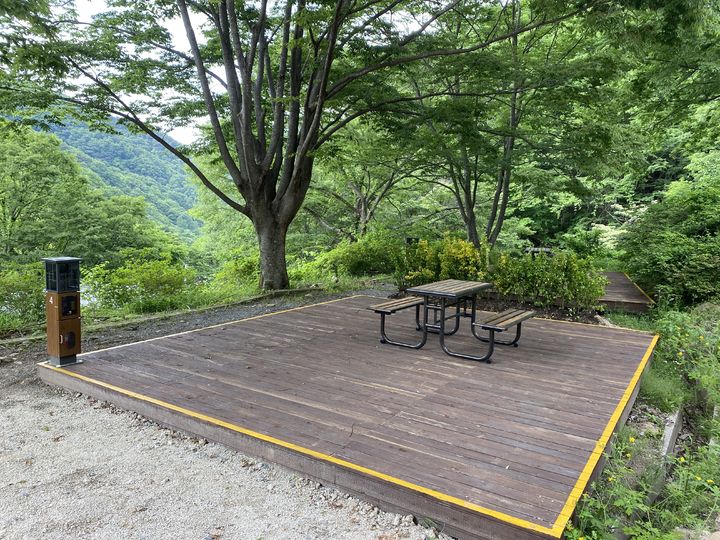 [산청=뉴시스] 지리산 백무동야영장 데크 (사진=국립공원 제공) 2026. 04. 02. photo@newsis.com *재판매 및 DB 금지