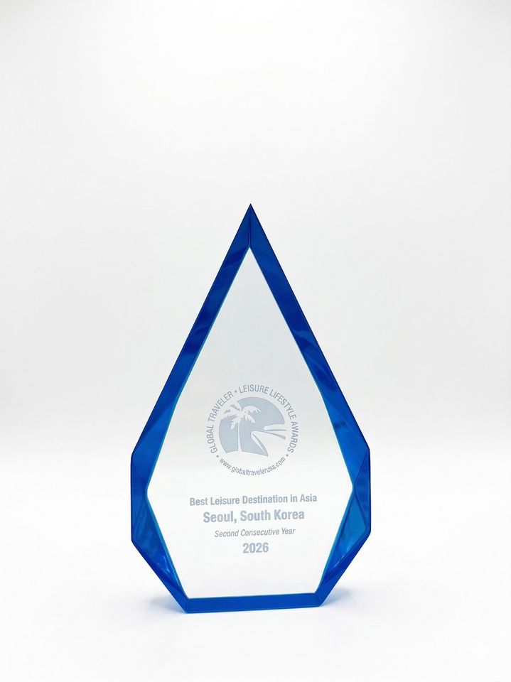 美 ‘글로벌 트래블러’의 ‘레저 라이프 스타일 어워즈’ 트로피. (사진=서울시) *재판매 및 DB 금지