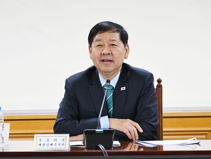 [서울=뉴시스] 구윤철 부총리 겸 재정경제부 장관이 2일 서울 중구 은행연합회에서 열린 시장상황점검회의에서 발언하고 있다. (사진=재정경제부 제공) 2026.04.02. photo@newsis.com *재판매 및 DB 금지