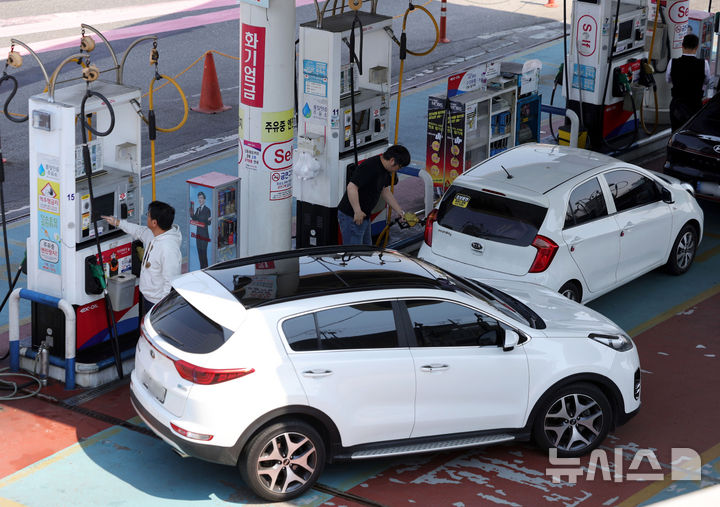 전쟁 여파에 석유류 9.9% 급등