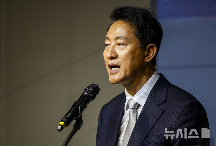 [서울=뉴시스] 정병혁 기자 = 오세훈 서울시장이 2일 서울 강남구 코엑스에서 열린 2026서울국제불교박람회 개막식에서 축사를 하고 있다. 2026.04.02. jhope@newsis.com