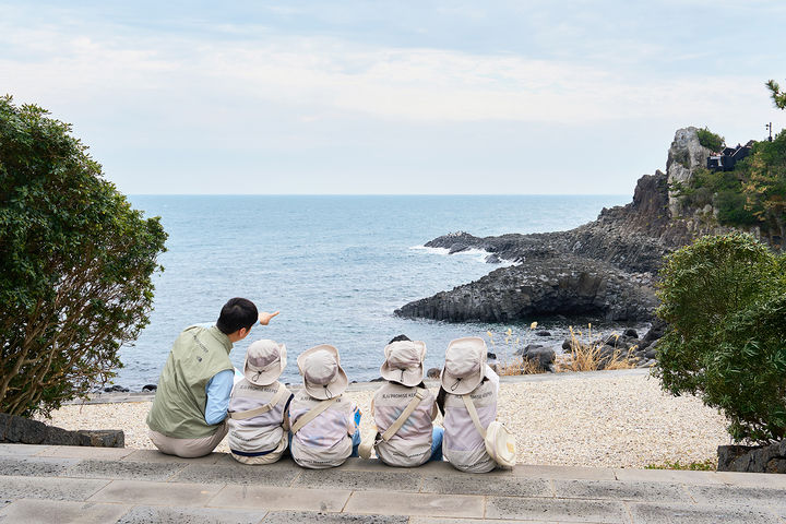 제주신라호텔이 어린이 대상 생태보존 프로그램 '제주 프로미스 키퍼' 두 번째 테마인 '바다'를 선보인다. (사진=호텔신라 제공) *재판매 및 DB 금지