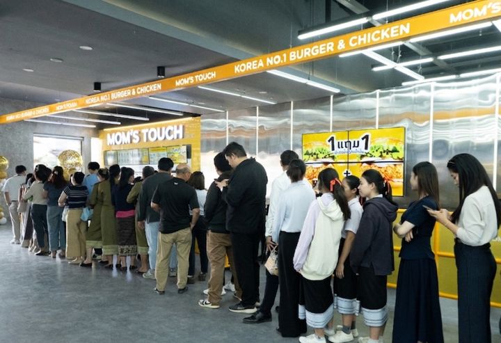 맘스터치 라오스 1호점. (사진=맘스터치 제공) *재판매 및 DB 금지