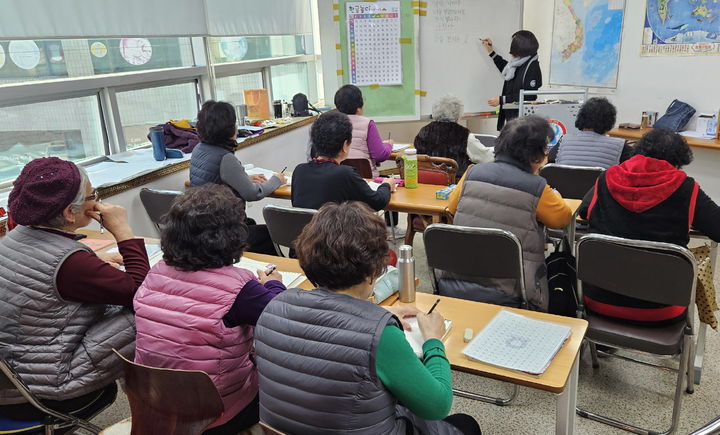[진주=뉴시스]진주시, 성인문해교육지원사업 공모 선정.(사진=진주시 제공).2026.04.03.photo@newsis.com *재판매 및 DB 금지
