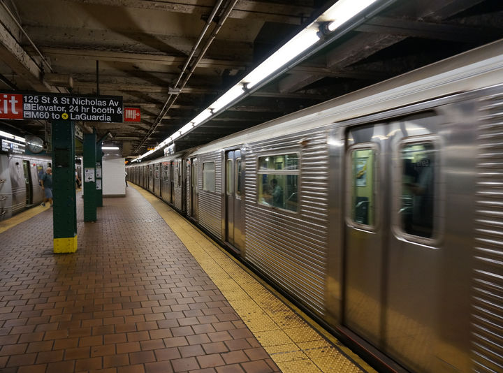 [서울=뉴시스] 미국 시애틀의 한 지하철역 승강장에서 열차가 진입하는 순간 승객을 선로로 밀치는 사건이 발생했다. 기사 이해를 돕기 위한 자료 사진. (사진=유토이미지) 2026.04.03. *재판매 및 DB 금지