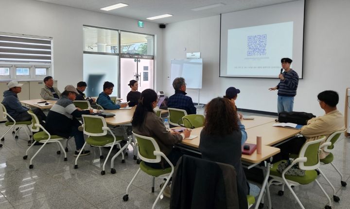 [산청=뉴시스] 산청군 평생교육 모습 (사진=산청군 제공) 2026. 04. 03. photo@newsis.com *재판매 및 DB 금지