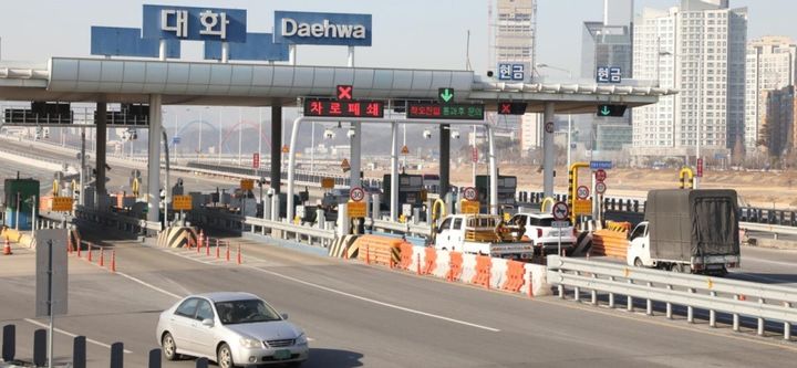 [대전=뉴시스]대전천변고속화도로 요금소. 2026. 04. 03 photo@newsis.com *재판매 및 DB 금지