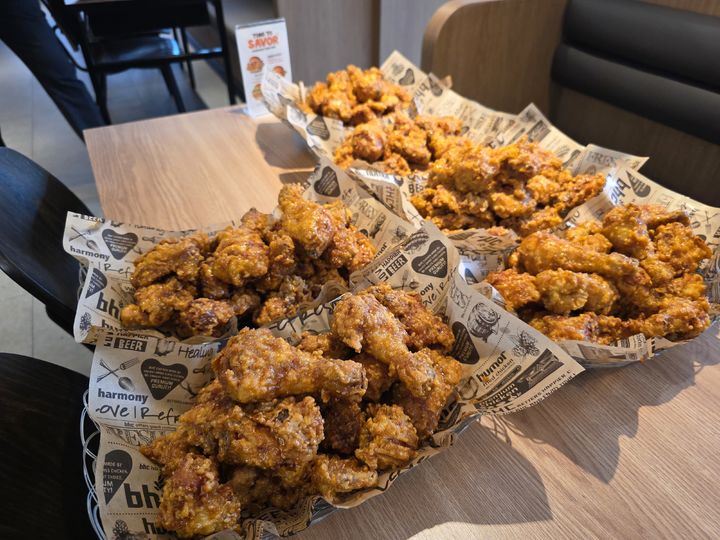 [서울=뉴시스] 김상윤 기자 = 쏘이갈릭킹 오리지널(왼쪽)과 쏘이갈릭킹 허니(오른쪽) 2026.04.03 kimsy@newsis.com *재판매 및 DB 금지 *재판매 및 DB 금지