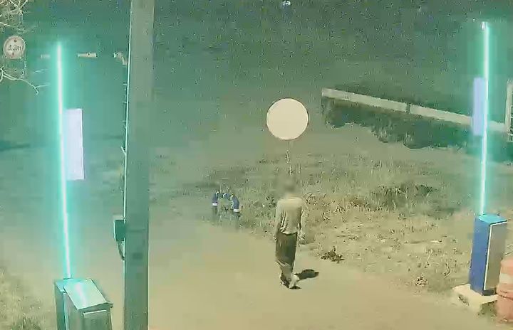 [울산=뉴시스] 울산 북구 폐쇄회로(CC)TV 통합관제센터가 최근 지리정보시스템(GIS) 기반 영상정보 스마트 검색서비스로 실종치매노인과 특수강도미수 용의자를 잇따라 발견해 주민안전을 지켰다. 지난달 29일 새벽시간 스마트 검색서비스로 발견한 실종치매노인 모습. (사진=북구 제공) 2026.04.03. photo@newsis.com *재판매 및 DB 금지