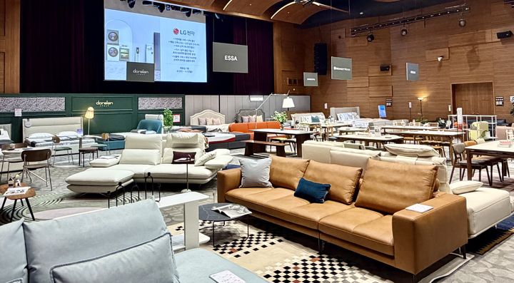 [부산=뉴시스] 부산 신세계 센텀시티는 본격적인 입주·이사·웨딩 시즌을 맞아 오는 12일까지 백화점 9층 문화홀에서 가전·가구 박람회를 개최한다. (사진= 신세계 센텀시티 제공) 2026.04.03. photo@newsis.com *재판매 및 DB 금지