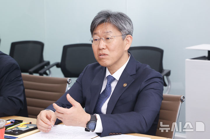 국토 1차관 "주택 시장 안정 시키려면 수도권 공급 속도 내야" 