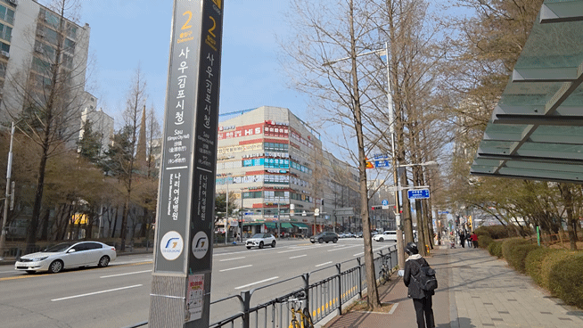 [서울=뉴시스] 경기도 김포시 김포골드라인 사우역 2번출구 인근 모습. 2026.04.03. photo@newsis.com *재판매 및 DB 금지 