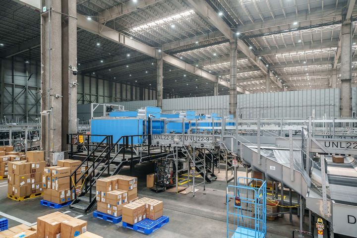 [인천=뉴시스] 3일 오후 서울 중구 인천공항화물청사에 위치한 UPS 인천공항 허브 내부 모습.(사진=UPS코리아 제공) *재판매 및 DB 금지