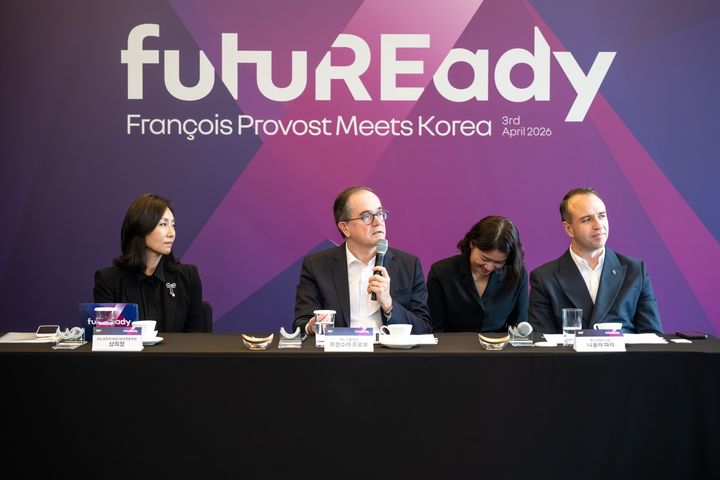 [서울=뉴시스] 프랑수아 프로보 르노그룹 회장이 지난 3일 서울 서초구 JW 메리어트 호텔에서 기자간담회를 하고 있다. (사진=한국자동차기자협회 제공) 2026.4.5. photo@newsis.com *재판매 및 DB 금지