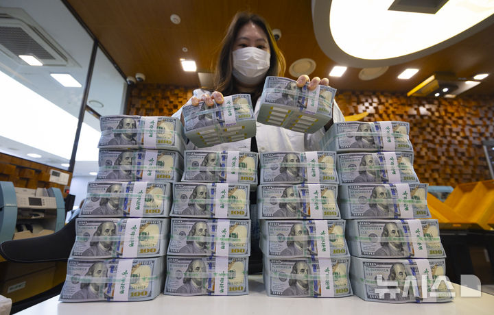 3월 외환보유액 4236억 달러…고환율에 39억 달러 증발