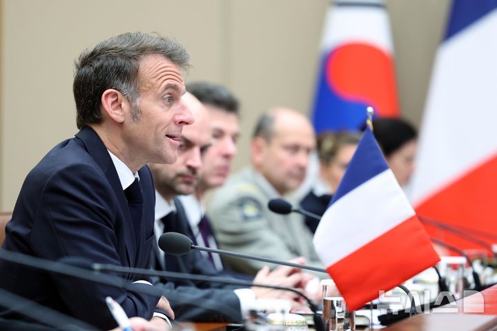 [서울=뉴시스] 고범준 기자 = 에마뉘엘 마크롱 프랑스 대통령이 3일 청와대에서 열린 한-프랑스 정상회담에서 발언하고 있다. 2026.04.03. bjko@newsis.com