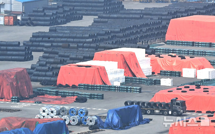 美, 철강·구리 파생상품 관세 강화