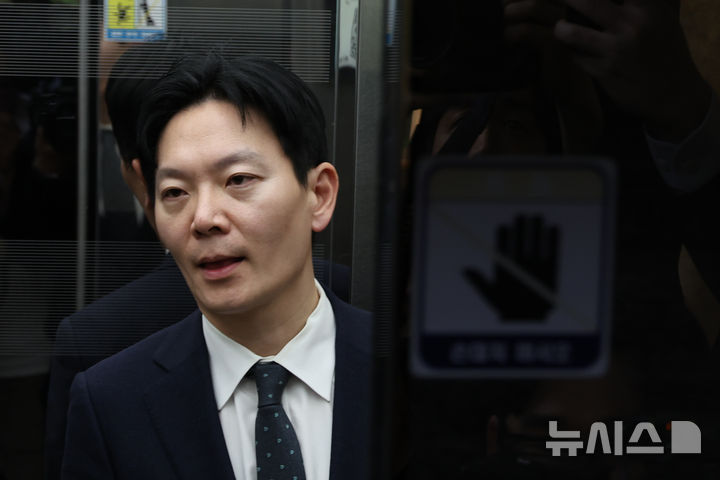 국조특위 퇴장당한 박상용 검사