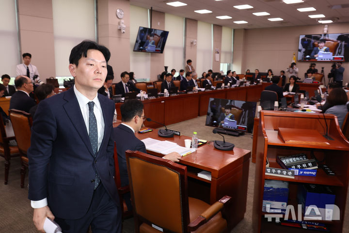 국조특위서 퇴장당한 박상용 검사