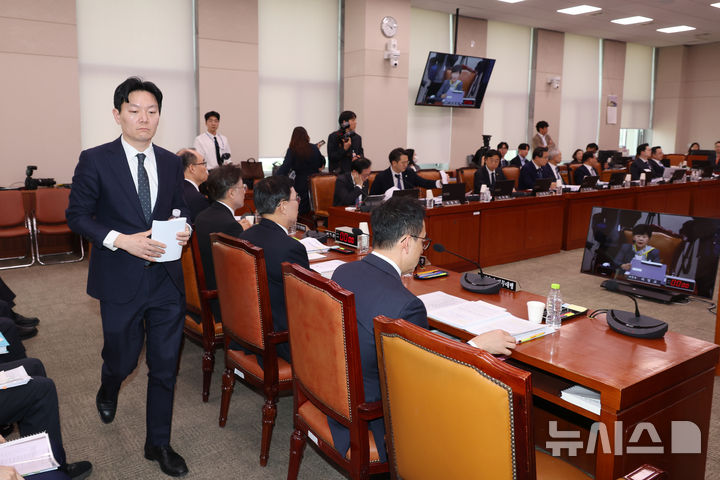 국조특위서 퇴장당한 박상용 검사