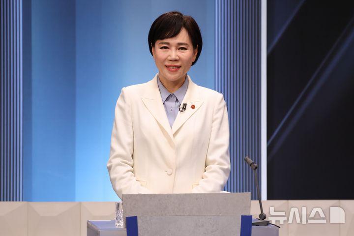 합동토론회 준비하는 전현희