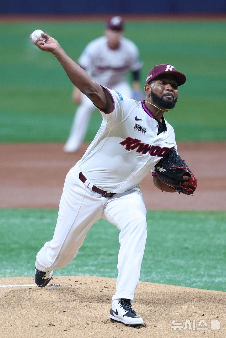 키움 선발 알칸타라