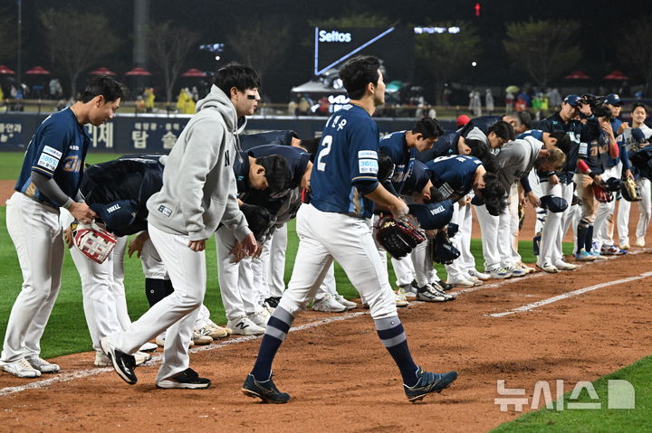 KIA 타이거즈 홈 개막전서, 5대2 승리한 NC 다이노스