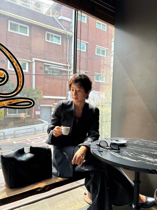 [서울=뉴시스] 김희애. (사진=인스타그램 캡처) 2026.04.04. photo@newsis.com *재판매 및 DB 금지