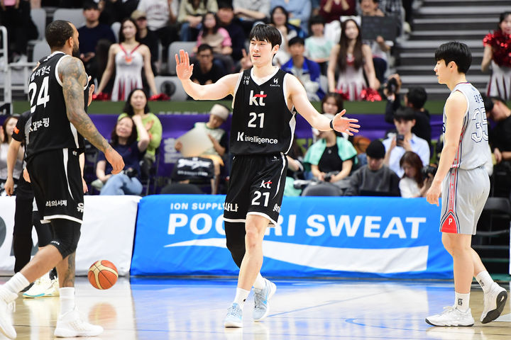 [서울=뉴시스] 프로농구 수원 KT의 이두원. (사진=KBL 제공) *재판매 및 DB 금지
