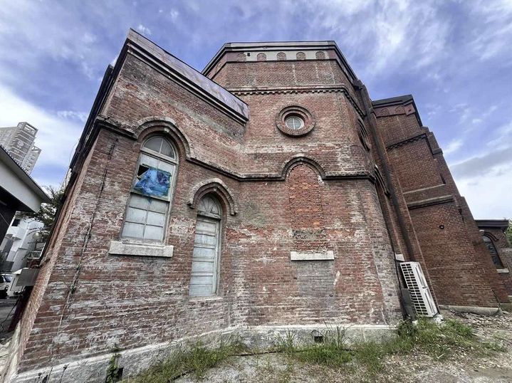 [서울=뉴시스] 필수보존요소로 지정된 전주 중앙성당의 원형 창호 및 출입문 (사진=국가유산청 제공) 2026.04.06. photo@newis.com *재판매 및 DB 금지