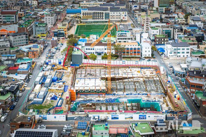 '내년 12월 준공' 남해군 신청사건립 착착…공정률 15.6%