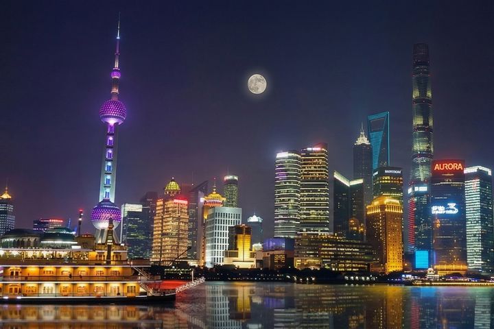 중국 상하이 와이탄에서 조망한 푸둥 신구 야경. (사진=하나투어) *재판매 및 DB 금지