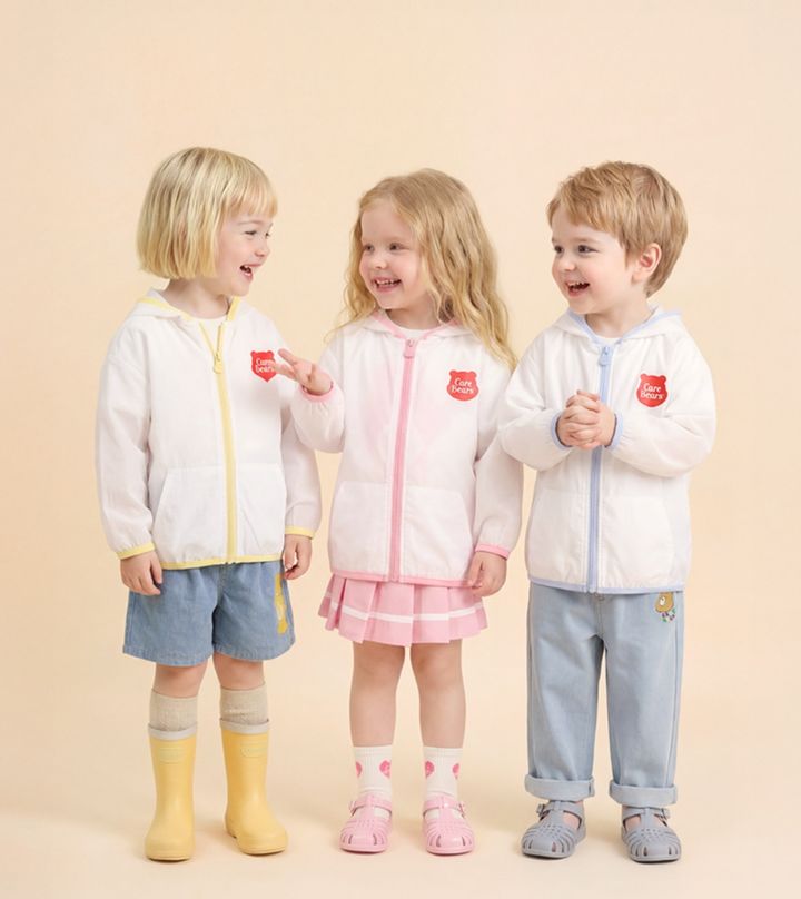 "바람막이 하나로 끝낸다"...고물가에 키즈 패션 시장도 실용주의 - 뉴스 썸네일 이미지