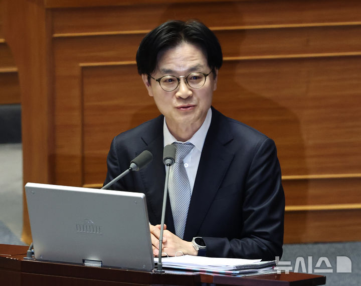 [서울=뉴시스] 김금보 기자 = 김정관 산업통상부 장관 2026.04.06. kgb@newsis.com