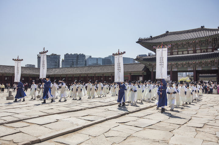 [서울=뉴시스] 봄 궁중문화축전 경복궁 궁중새내기 (사진=국가유산청 제공) 2026.04.07. photo@newsis.com *재판매 및 DB 금지