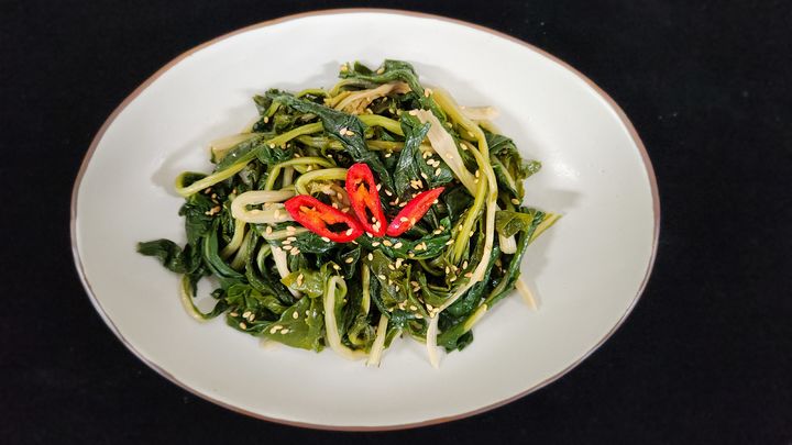 [세종=뉴시스] 농촌진흥청은 유채의 영양 성분을 과학적으로 분석하고 기능성 채소로 활용하기 위한 재배·가공 기술 기반을 마련했다고 7일 밝혔다. 사진은 유채 나물. (사진=농진청 제공) 2026.04.07. photo@newsis.com *재판매 및 DB 금지