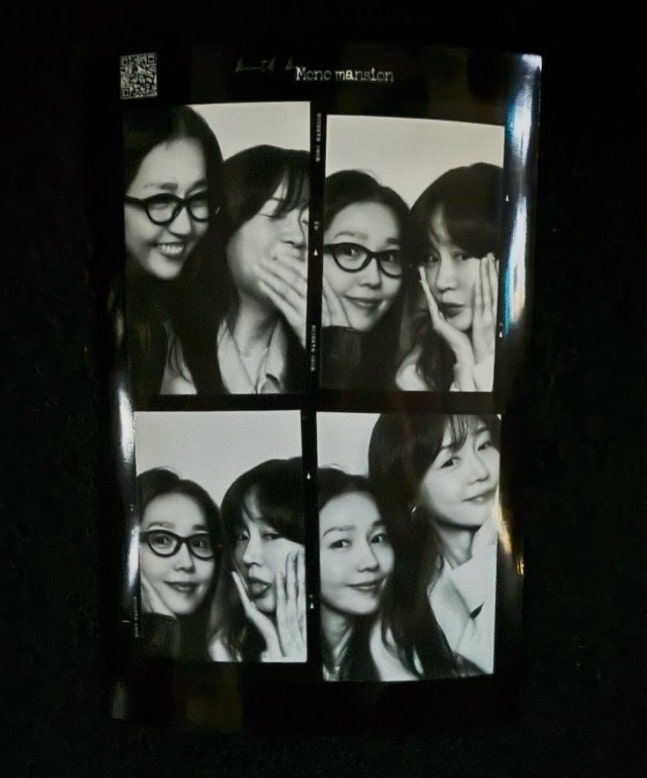 [서울=뉴시스] 이진은 7일 소셜미디어에 "연남동 데이트"라는 글과 함께 성유리와 함께 찍은 네 컷 사진을 게재했다. (사진=인스타그램 캡처) 2026.04.07. photo@newsis.com *재판매 및 DB 금지