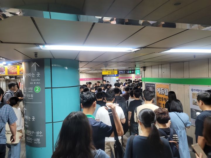 [서울=뉴시스] 서울 지하철, 혼잡 역사 5곳 맞춤형 공간 개선. 2026.04.07. (사진=서울교통공사 제공) *재판매 및 DB 금지