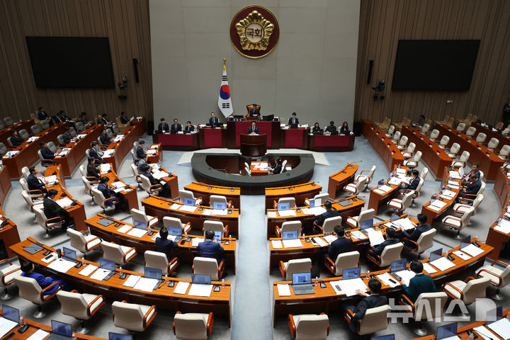 [서울=뉴시스] 고승민 기자 = 김민석 국무총리가 7일 서울 여의도 국회에서 열린 예산결산특별위원회 전체회의에서 발언하고 있다. 2026.04.07. kkssmm99@newsis.com