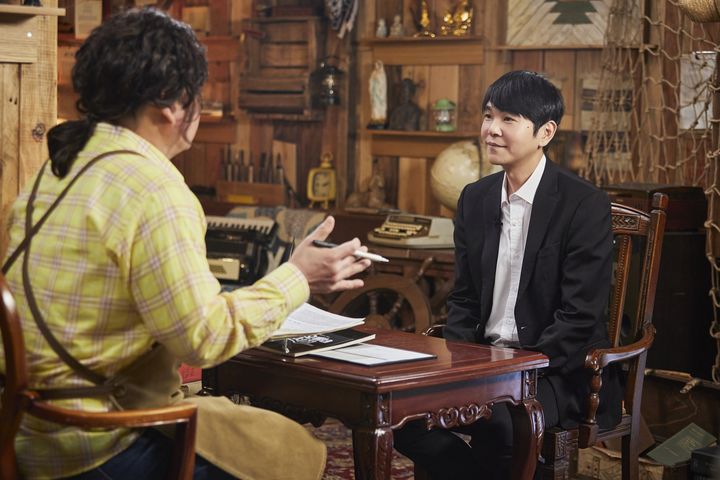 [서울=뉴시스] 전 프로 바둑기사 이세돌이 은퇴 후 근황과 과거 인공지능 대국의 뒷이야기를 전한다. (사진=쿠팡플레이) 2026.04.08. photo@newsis.com *재판매 및 DB 금지