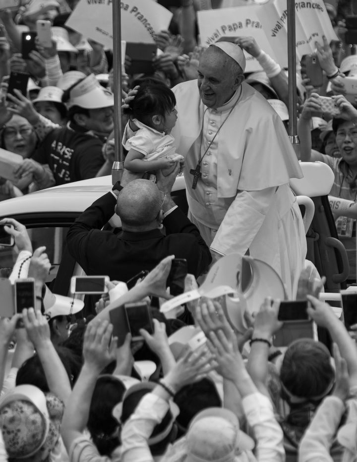 [서울=뉴시스] 사진가 양종훈이 촬영한 프란치스코 교황. (사진=상명대 제공) 2026.04.08. photo@newsis.com *재판매 및 DB 금지