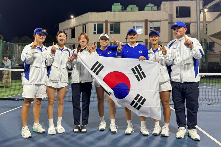 [서울=뉴시스] 2026 빌리진킹컵에 출전한 한국 여자 테니스 대표팀. (사진 = 대한테니스협회 제공) *재판매 및 DB 금지