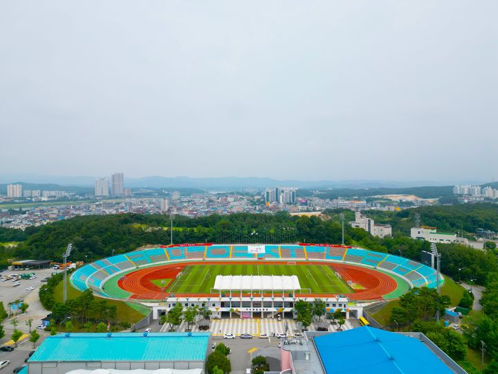 [여주=뉴시스]여주종합운동장 전경(사진=뉴시스 DB)photo@newsis.com *재판매 및 DB 금지