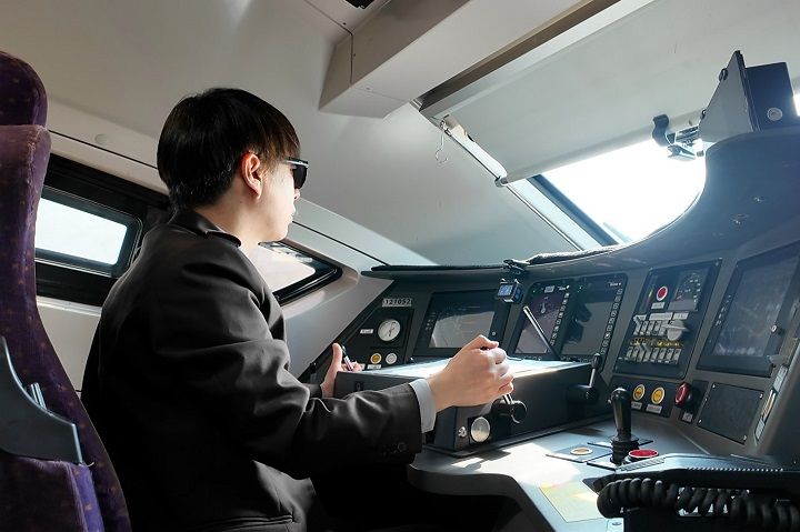 [서울=뉴시스] 사진은 에스알 유튜브 채널 SRT 경제적 운전법 영상 화면. 2026.04.08. (사진=SR 제공) photo@newsis.com *재판매 및 DB 금지