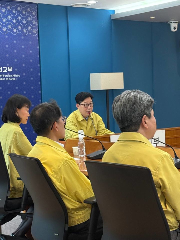 [서울=뉴시스] 중동지역 정세 관련 긴급 화상 공관장회의 개최. (사진=외교부 제공) 2026.04.08 *재판매 및 DB 금지