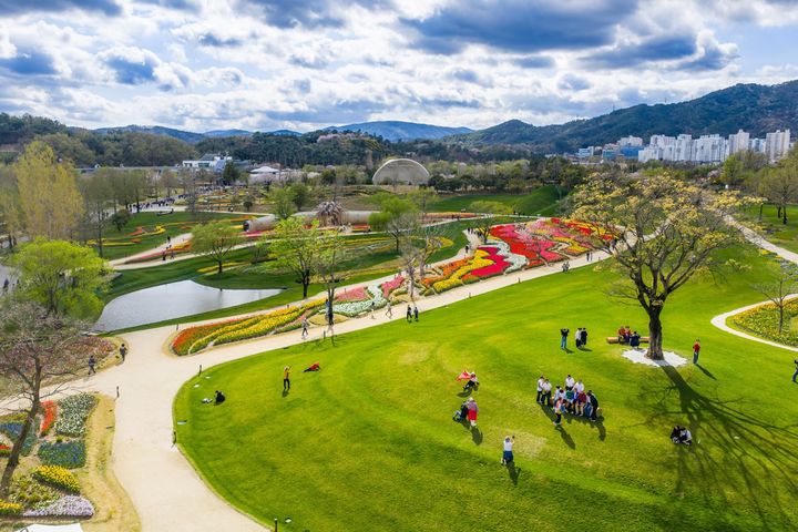[순천=뉴시스] 순천만국가정원 노을 정원. (사진=순천시 제공) 2026.04.08. photo@newsis.com *재판매 및 DB 금지