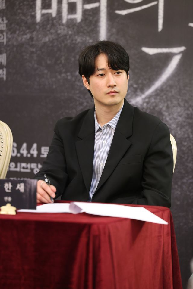 연극 '뼈의 기록' 장한새 연출. (사진=예술의전당 제공) *재판매 및 DB 금지